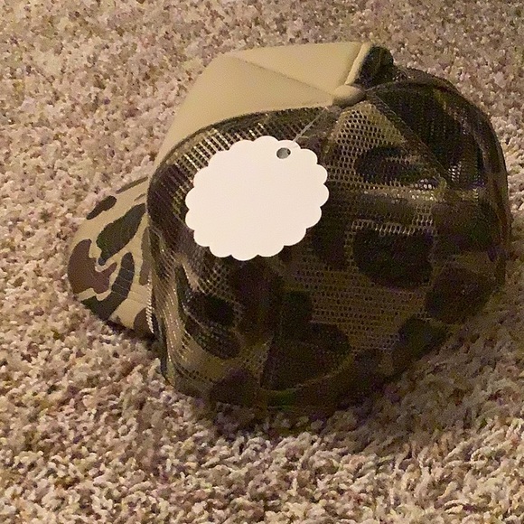 NWT Raise some hell camo mesh hat - Picture 2 of 2